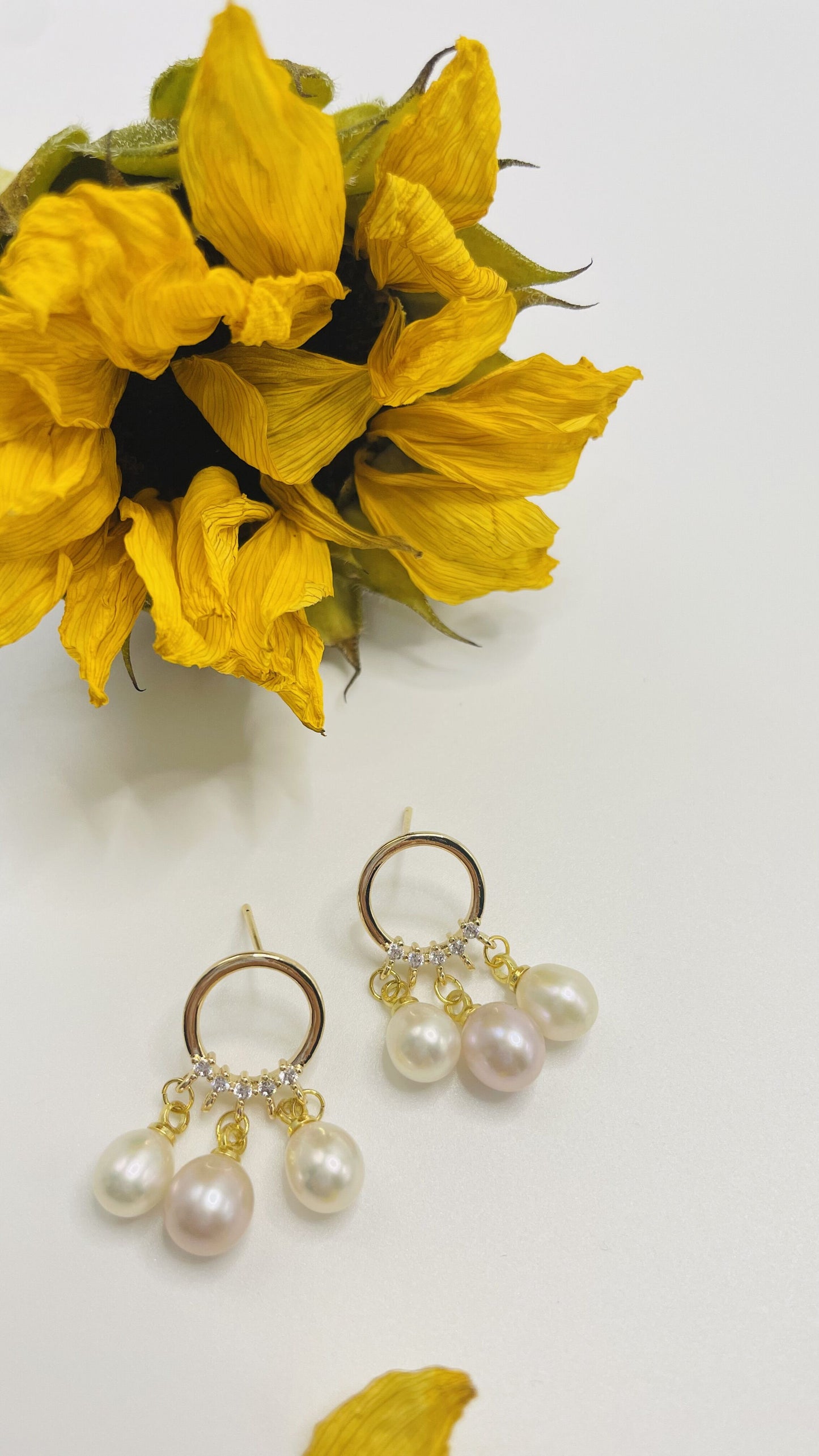 Freshwater Pearl Tiro Drop Earrings