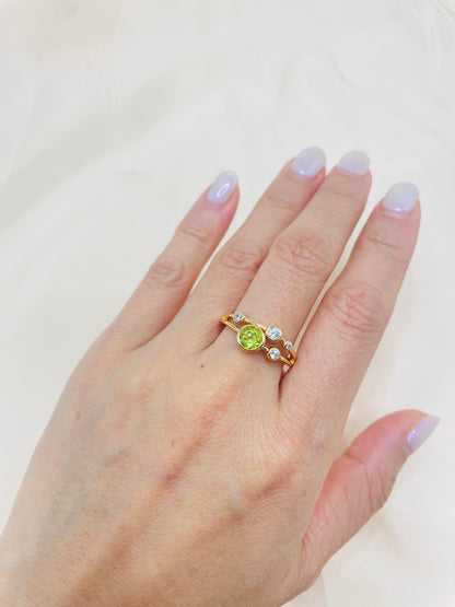 AUGUST_Peridot Healing Birthstone Sterling Silver Ring