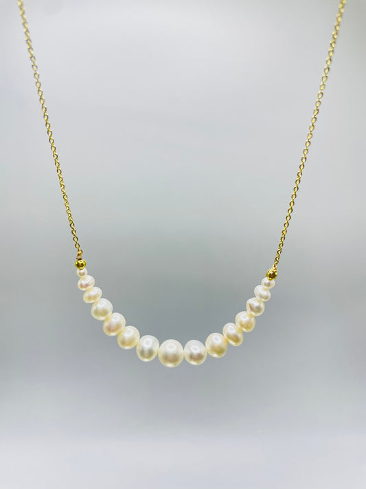 Smile-shaped Freshwater Pearl Charm Choker Necklace