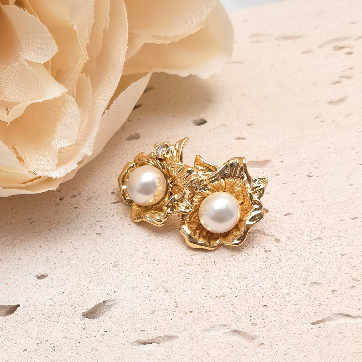 Flower & Pearl Dream Stud Earrings in Gold