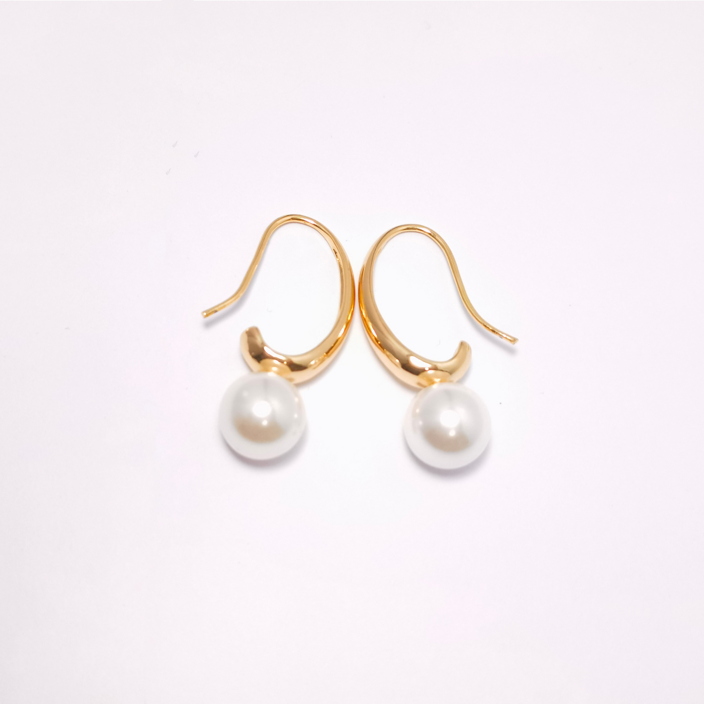 Literary Retro Style Pearl Drop Gold Earrings